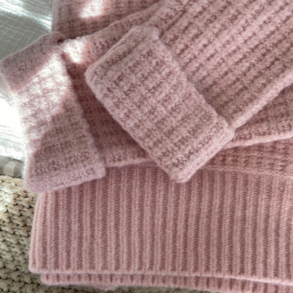 Madeline Turtleneck Crop Sweater 90’s - Picture 9 of 9